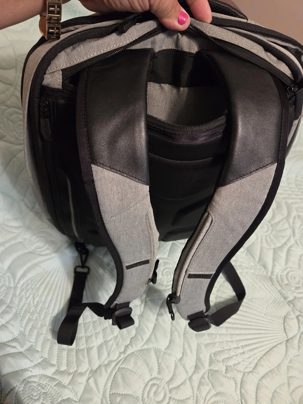 Never Used Knack Series 2 Expandable Backpack